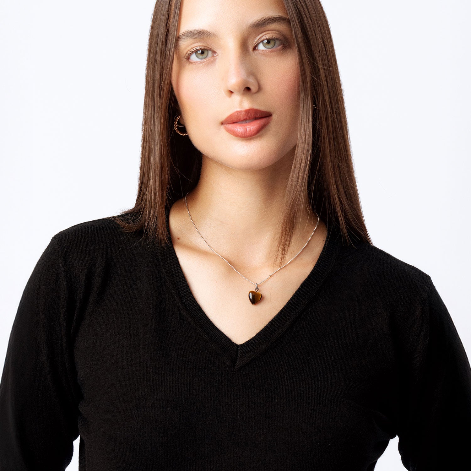 Chompa Beverly cuelloV mujer color negro detalle#Color_Negro