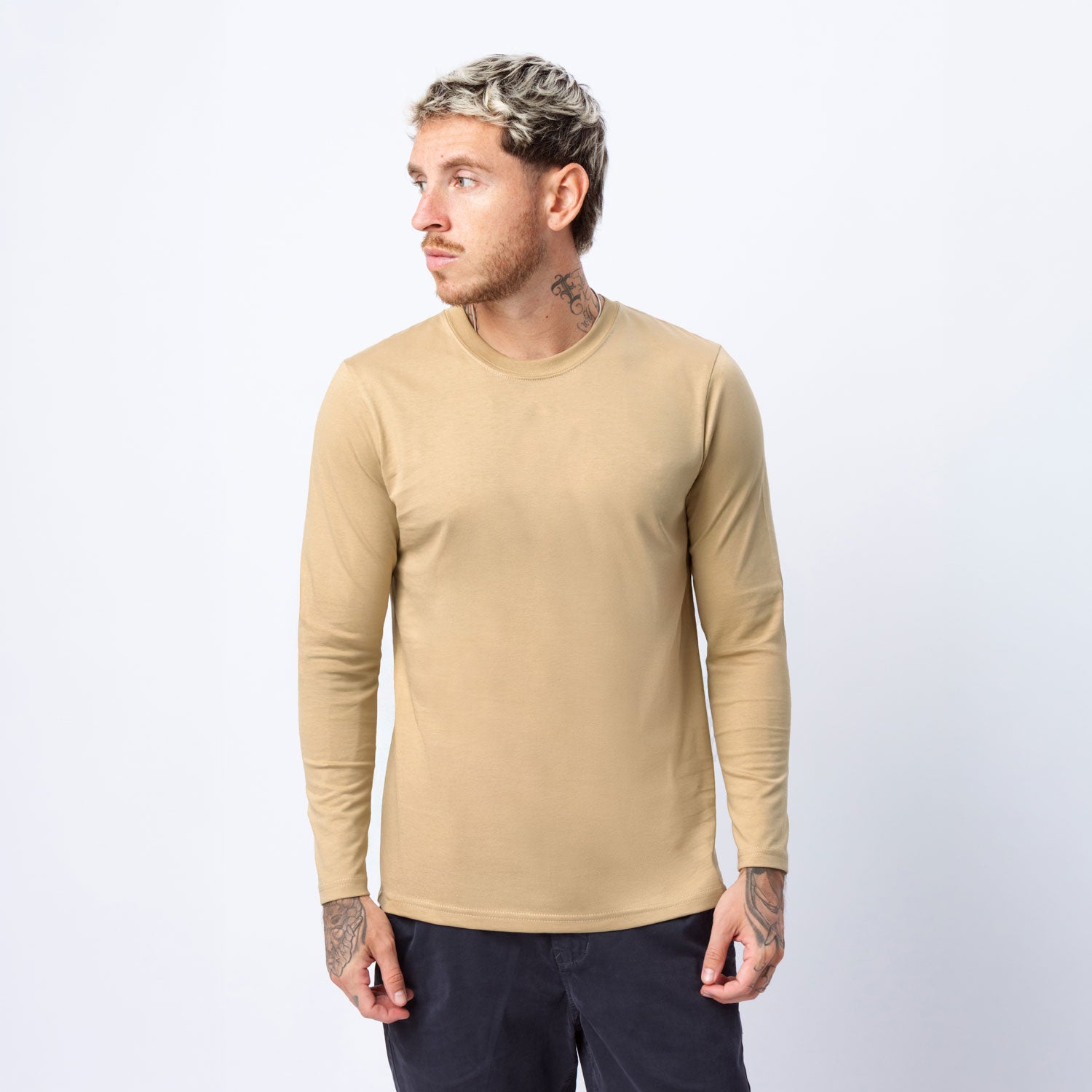 #Color_Beige