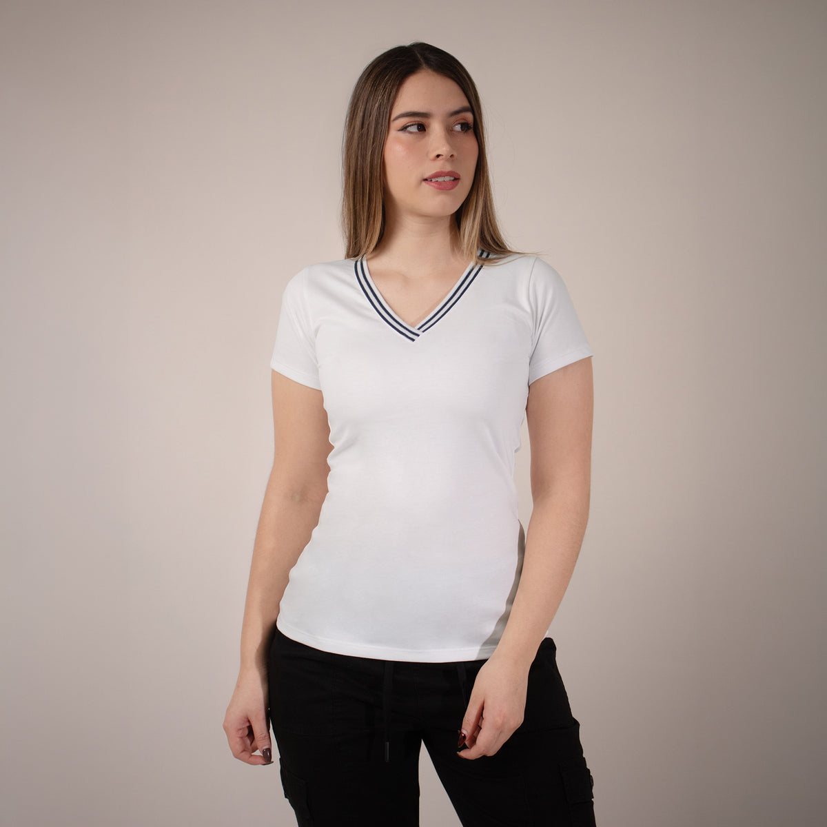 #Color_Blanco