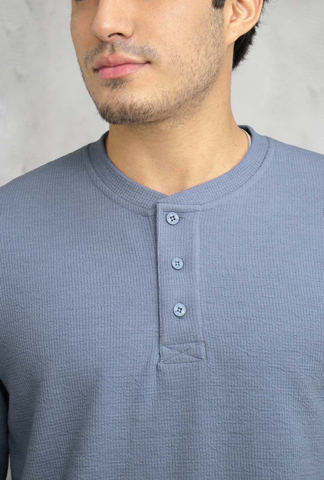 Polo_hombre_waffer_neru_acero#Color_Acero
