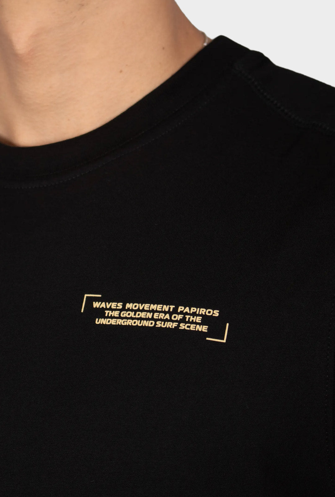 VIRGINIA-NEGRO-DET#Color_Negro