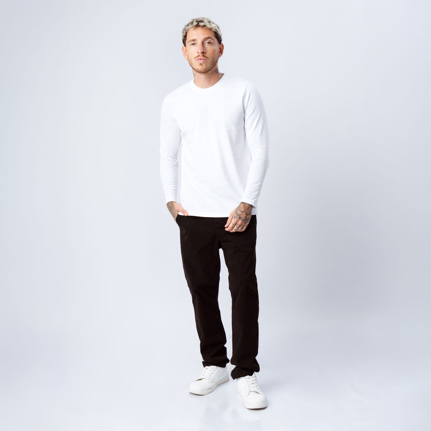 #Color_Blanco